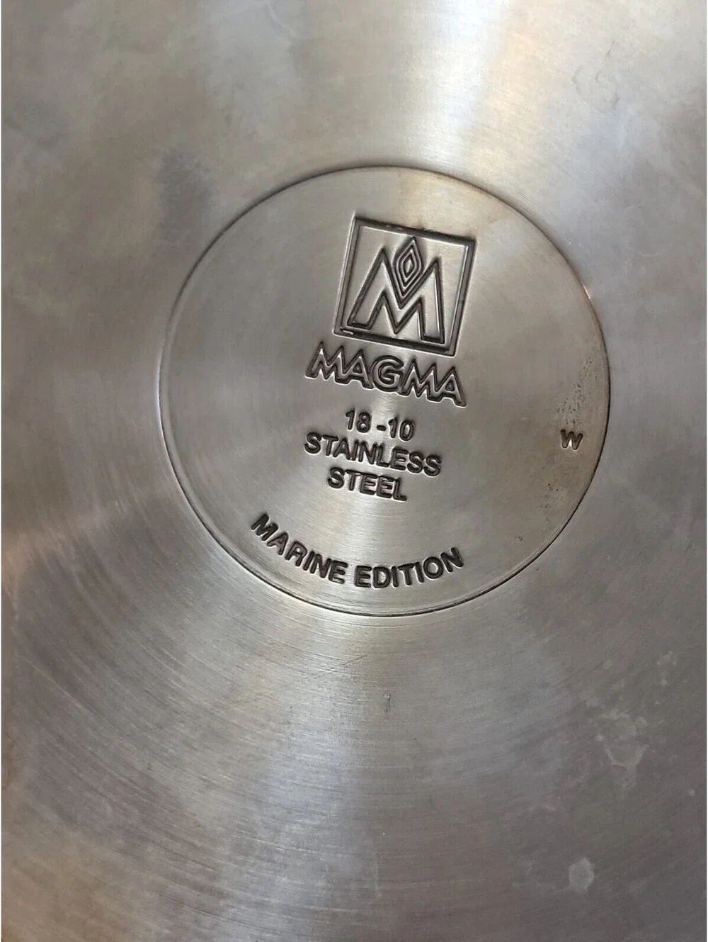 Magma USA 7 Piece Gourmet Nesting Stainless Steel Cookware Set Ceramica Holder